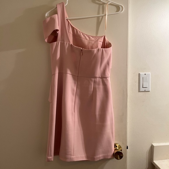 BCBGMaxazria blush pink one shoulder dress - Picture 3 of 7